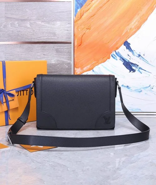 11 Louis Vuitton Original Waistbag Authentic Monogram Canvas