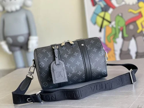 11 Louis Vuitton Original Waistbag Authentic Monogram Canvas