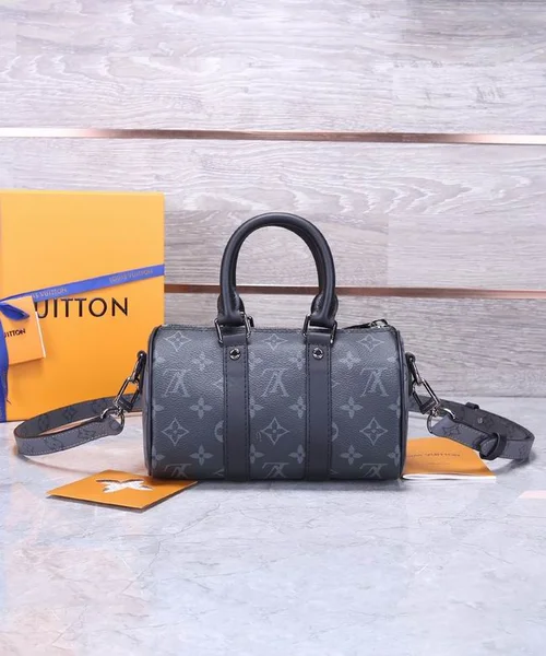 11 Louis Vuitton Original Waistbag Authentic Monogram Canvas