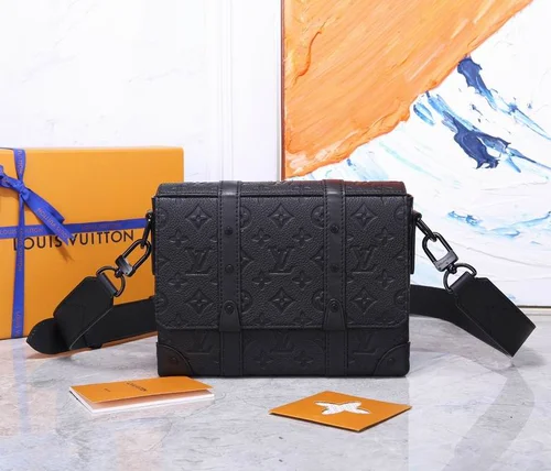 11 Louis Vuitton Original Waistbag Authentic Monogram Canvas