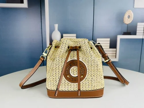 11 Louis Vuitton Original Bucket Bag Authentic Monogram Canvas