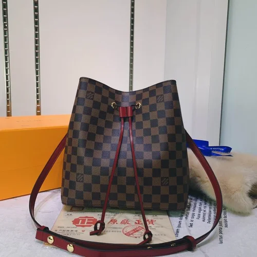 11 Louis Vuitton Original Bucket Bag Authentic Monogram Canvas