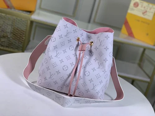 11 Louis Vuitton Original Bucket Bag Authentic Monogram Canvas