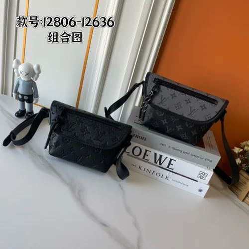 11 Louis Vuitton Original Waistbag Authentic Monogram Canvas