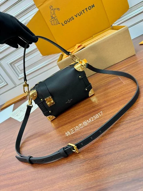 Louis Vuitton Original Camera Bag Authentic Monogram Canvas