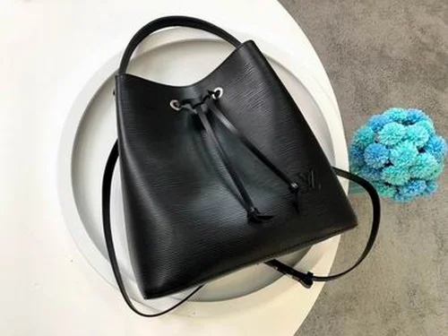 Louis Vuitton Original Bucket Bags Authentic Monogram Canvas