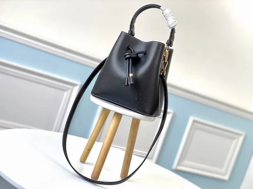 Louis Vuitton Original Bucket Bags Authentic Monogram Canvas