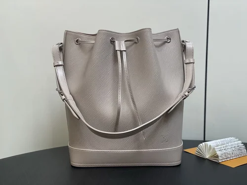 Louis Vuitton Original Bucket Bags Authentic Monogram Canvas