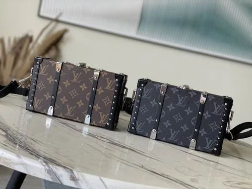 Louis Vuitton Original Camera Box Bag Authentic Monogram