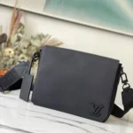 Louis Vuitton Original Messenger Bags Authentic Monogram Canvas