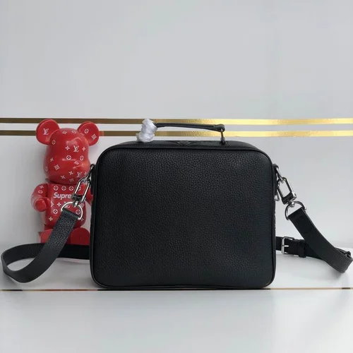 Louis Vuitton Original Messenger Bags Authentic Monogram Canvas