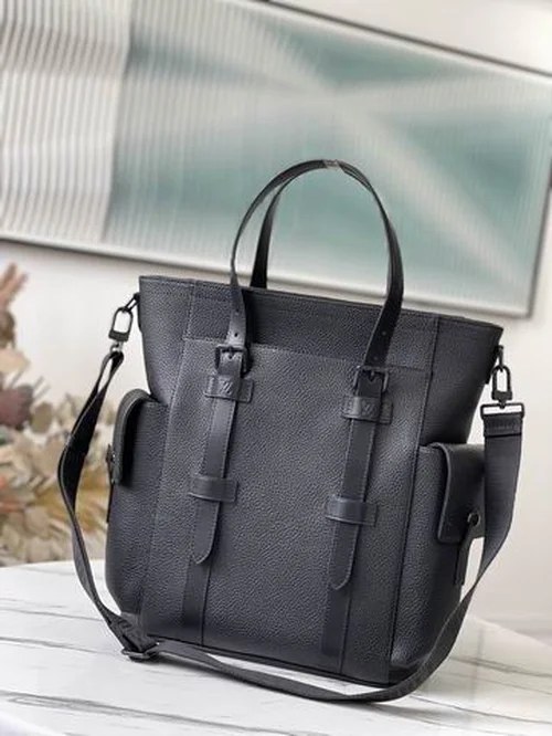 Louis Vuitton Original Messenger Bags Authentic Monogram Canvas