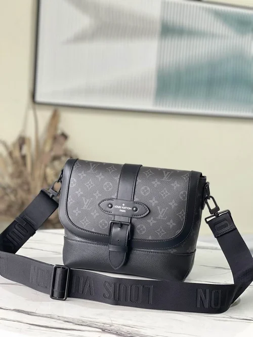 Louis Vuitton Original Messenger Bags Authentic Monogram Canvas