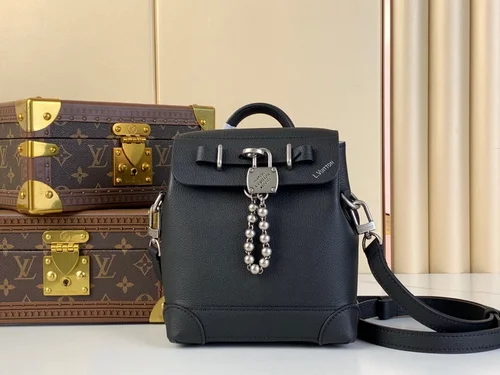 Louis Vuitton Original Messenger Bags Authentic Monogram Canvas