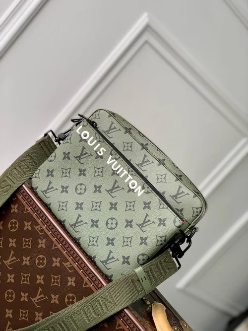 Louis Vuitton Original Messenger Bags Authentic Monogram Canvas