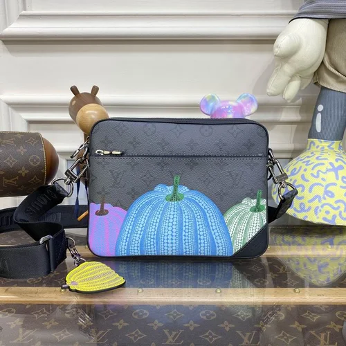 Louis Vuitton Original Messenger Bags Authentic Monogram Canvas