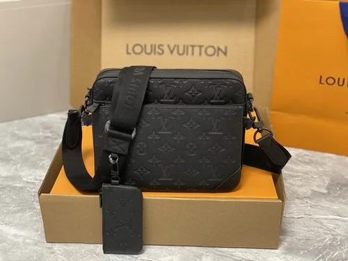 Louis Vuitton Original Messenger Bags Authentic Monogram Canvas