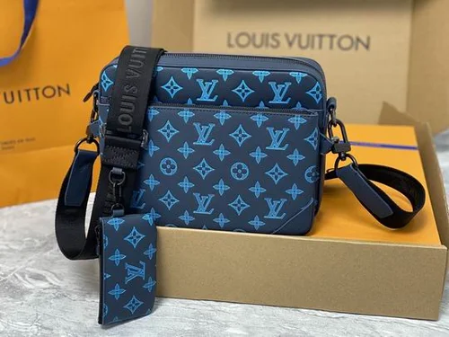 Louis Vuitton Original Messenger Bags Authentic Monogram Canvas