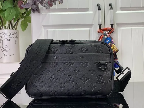 Louis Vuitton Original Messenger Bags Authentic Monogram Canvas