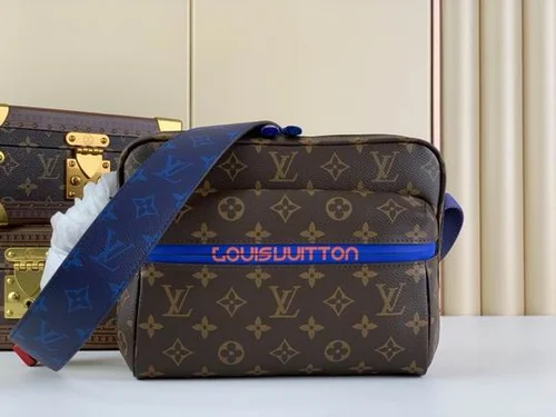 Louis Vuitton Original Messenger Bags Authentic Monogram Canvas