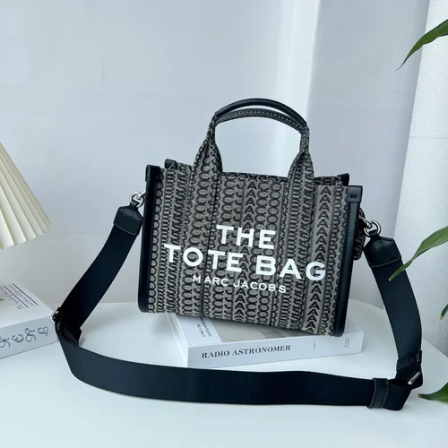 11 Marc Jacobs The Tote Bag Large Women Luxury Canvas Designer