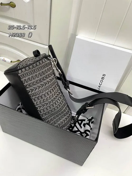 Marc Jacobs One Shoulder Bag Medium Women Luxury Leather