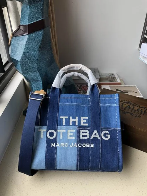 11 Marc Jacobs Handbag Medium Women Luxury Canvas Leather