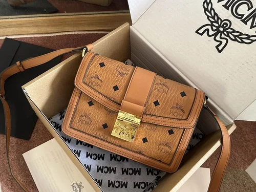 11 MCM Women's Shoulder Bags Luxury Visetos Coated Canvas