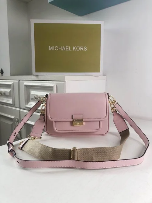 11 Michael Kors New Bradshaw Large Tote Women Luxury Leather