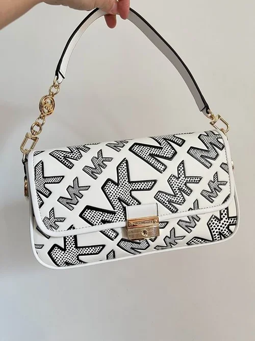 11 Michael Kors New Bradshaw Large Tote Women Luxury Leather