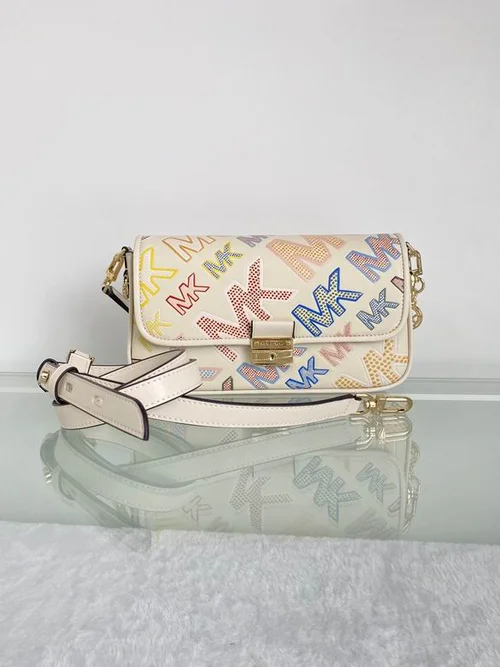 11 Michael Kors New Bradshaw Large Tote Women Luxury Leather