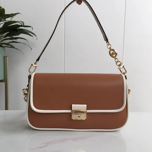 11 Michael Kors New Bradshaw Large Tote Women Luxury Leather