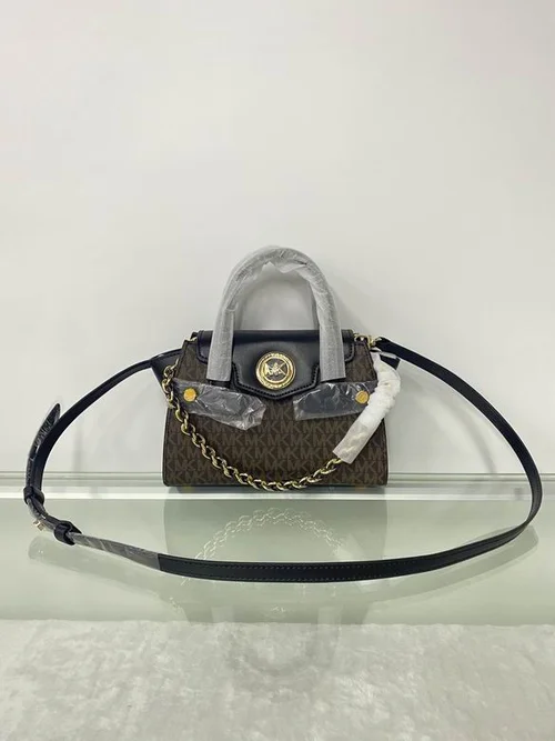 11 Michael Kors New Carmen Medium Flap Bag Women Luxury Leather