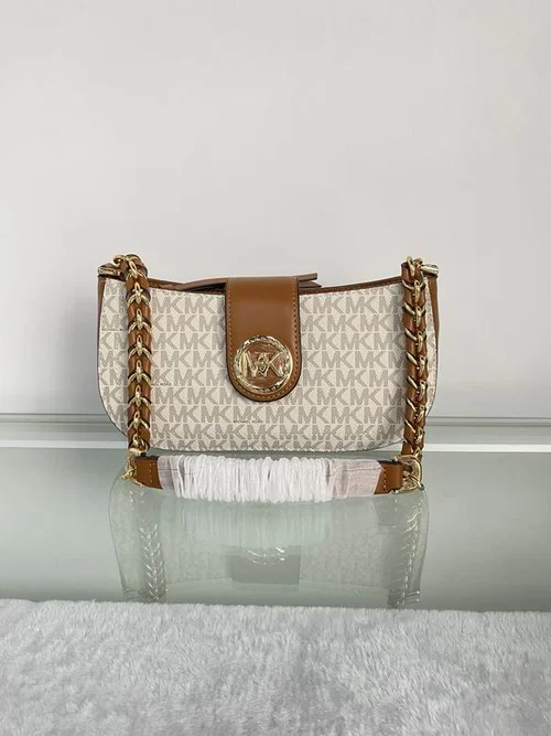 11 Michael Kors New Carmen Medium Flap Bag Women Luxury Leather