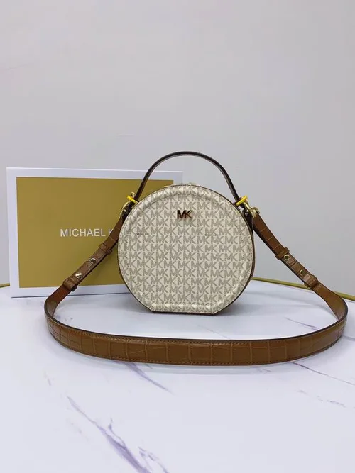 11 Michael Kors New Delaney Medium Satchel Women Luxury Leather