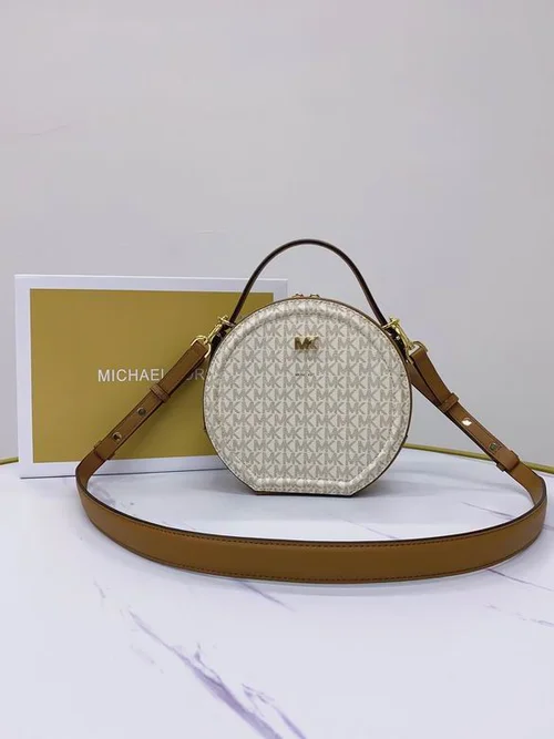 11 Michael Kors New Delaney Medium Satchel Women Luxury Leather