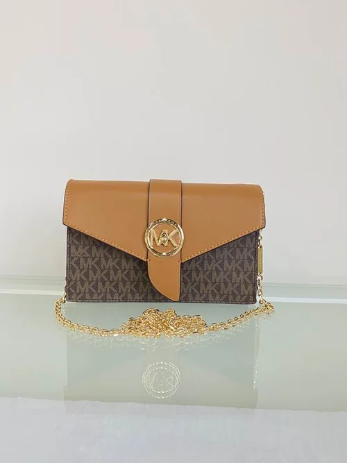 11 Michael Kors New Jet Set Charm Small Phone Crossbody