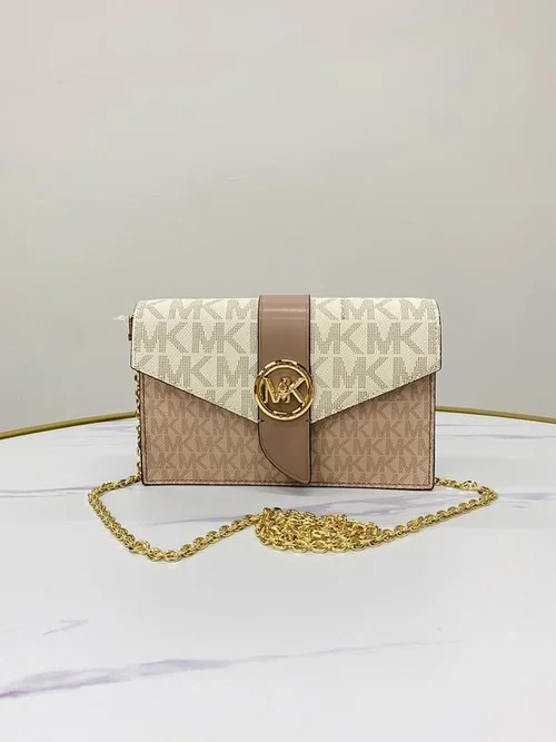 11 Michael Kors New Jet Set Charm Small Phone Crossbody