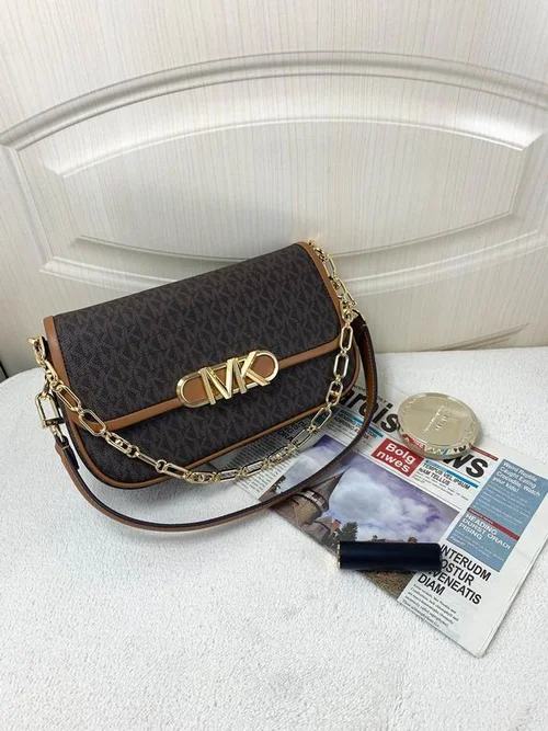 11 Michael Kors New Parke Medium Crossbody Bag Women Luxury