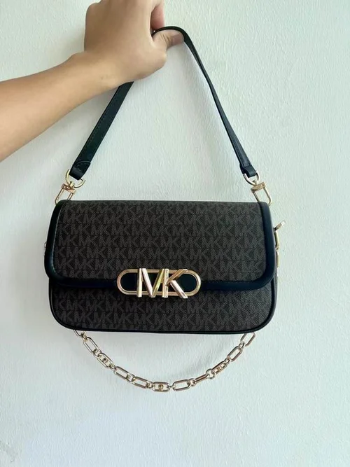 11 Michael Kors New Parke Medium Crossbody Bag Women Luxury