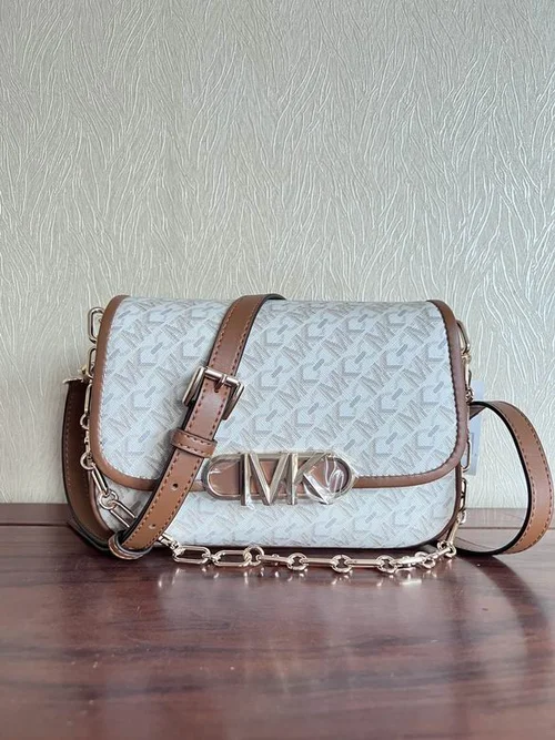 11 Michael Kors New Parke Medium Crossbody Bag Women Luxury