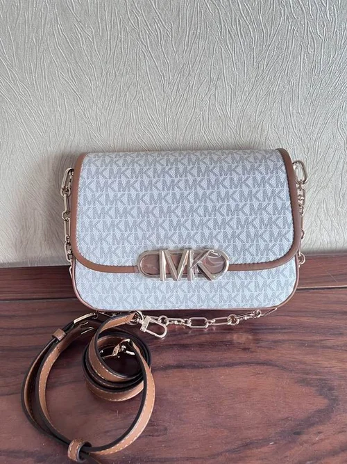 11 Michael Kors New Parke Medium Crossbody Bag Women Luxury