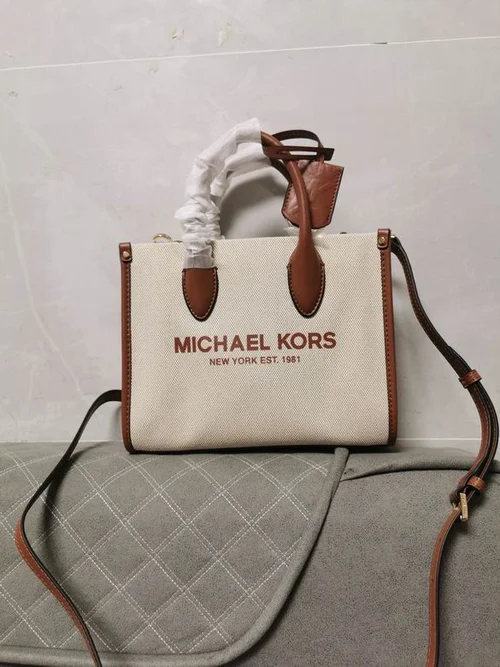 11 Michael Kors New Large Tote Bag Women Luxury Signature Canvas