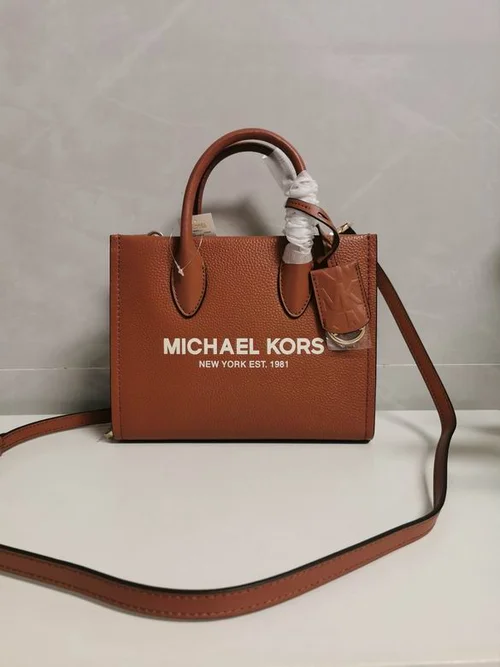 11 Michael Kors New Large Tote Bag Women Luxury Signature Canvas