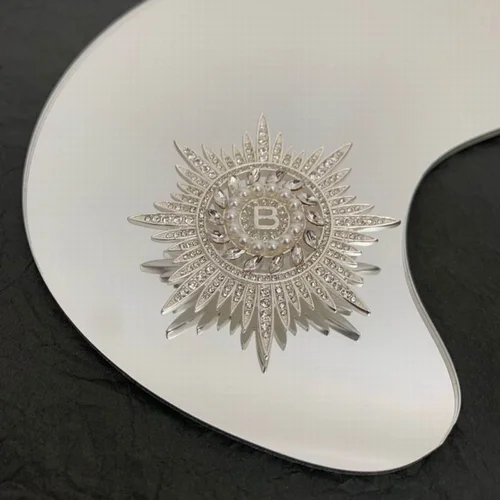 Balenciaga Jewelry Balenciaga brooch