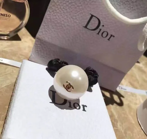 Chanel Jewelry updating Chane Hairband