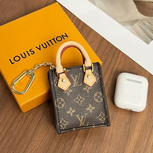 Key Ring LV  keyring
