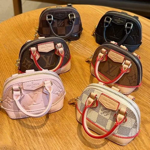 Key Ring LV  keyring