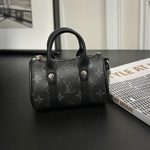 Key Ring LV  keyring