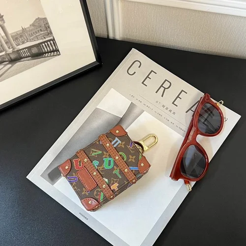 Key Ring LV  keyring